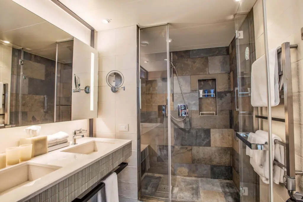 Owner's Suite bathroom on-board the Viking Sky.
