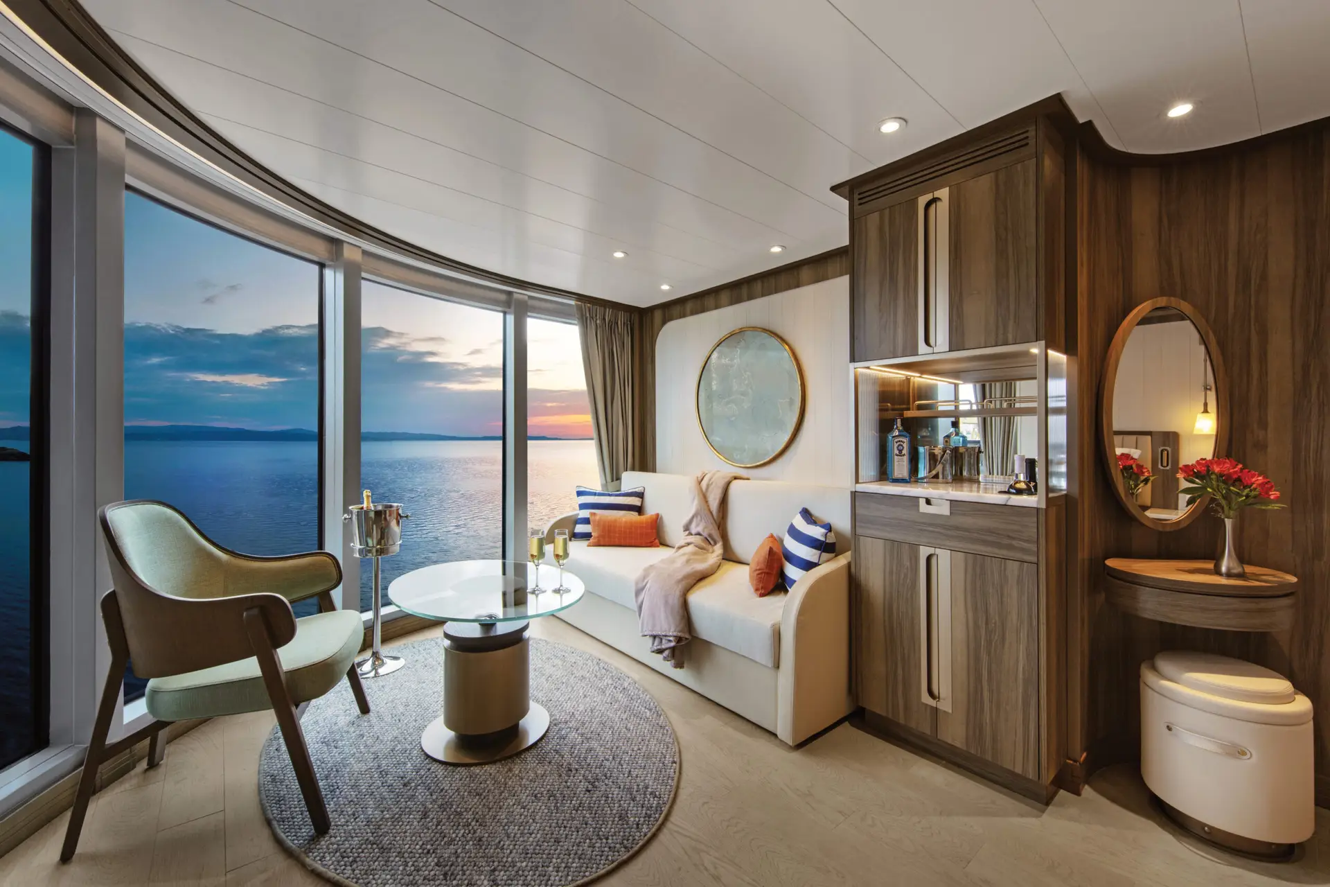 Seabourn Venture - Panorama Suite_v1_cmyk