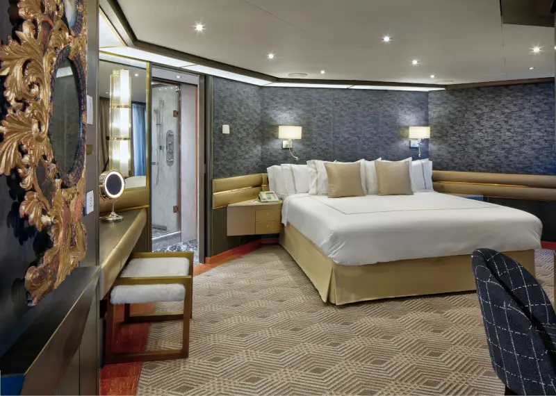 Pinnacle Suite Cat. PS - Bedroom - Room #7046 Deck 7 Midship Portside
Zuiderdam - Holland America Line