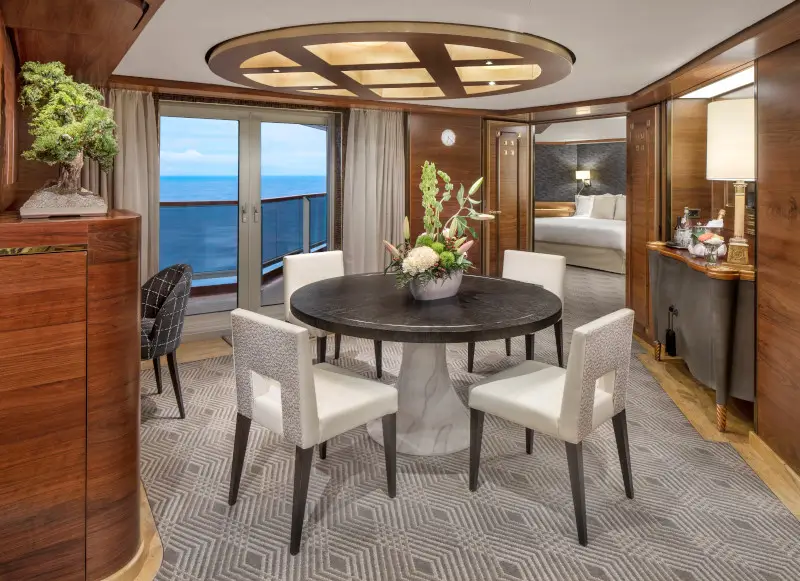 Pinnacle Suite Cat. PS - Dining Room - Room #7045 Deck 7 Midship Starboard
Zuiderdam - Holland America Line
